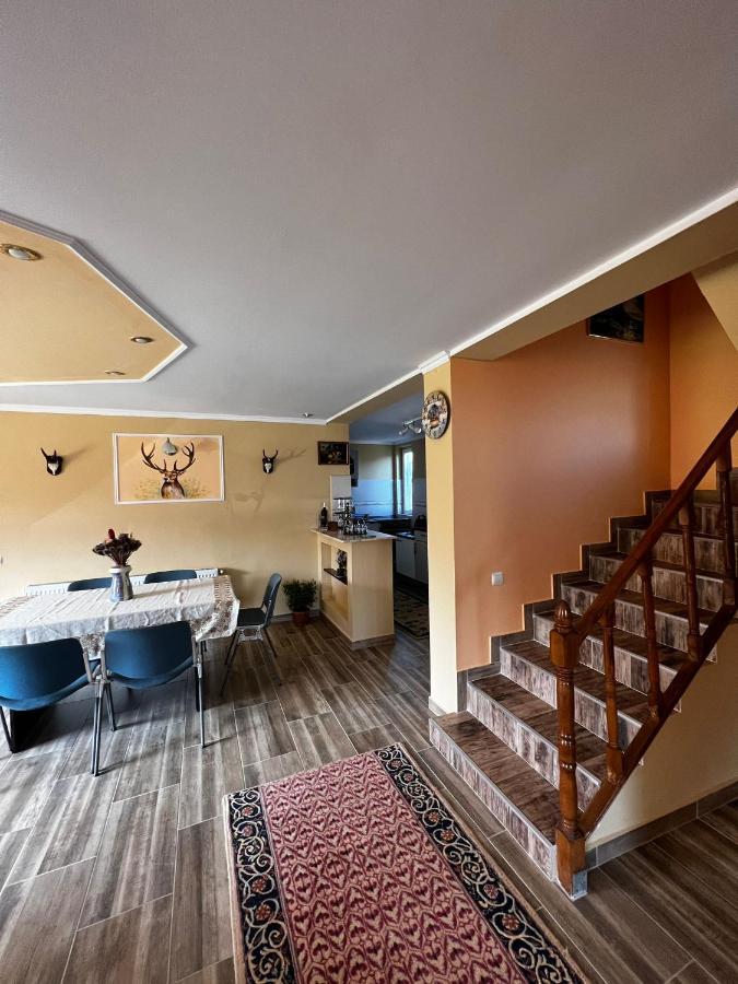 Pensiunea Colt De Rai, Vistisoara Статіунеа-Кліматеріка-Самбата Екстер'єр фото